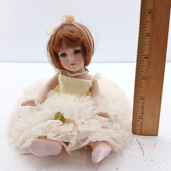 Marie Osmond Peace Rose Bud Tiny Tot Doll 2004 Signed Porcelain LE #3913 - Picture 8 of 9